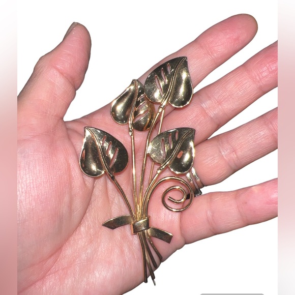 Vintage Signed Coro Mid Century Bouquet Brooch - Picture 2 of 3